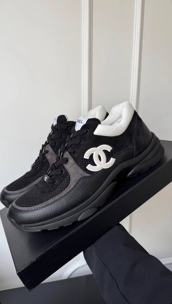 Chanel Cc Runners - Black & White