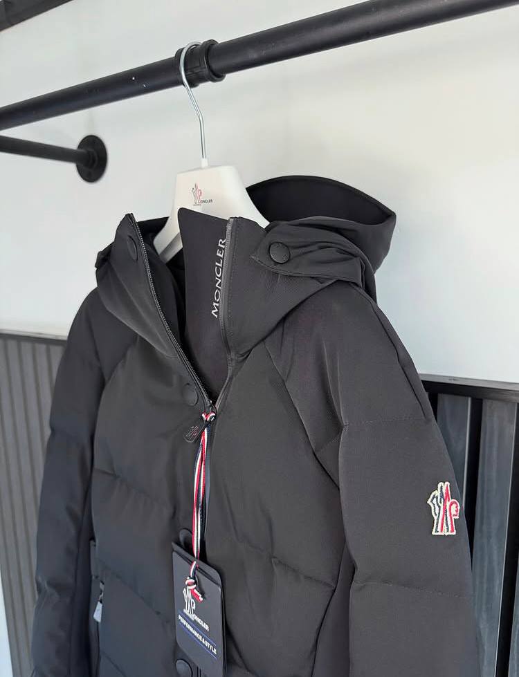 Moncler Grenoble Guyane