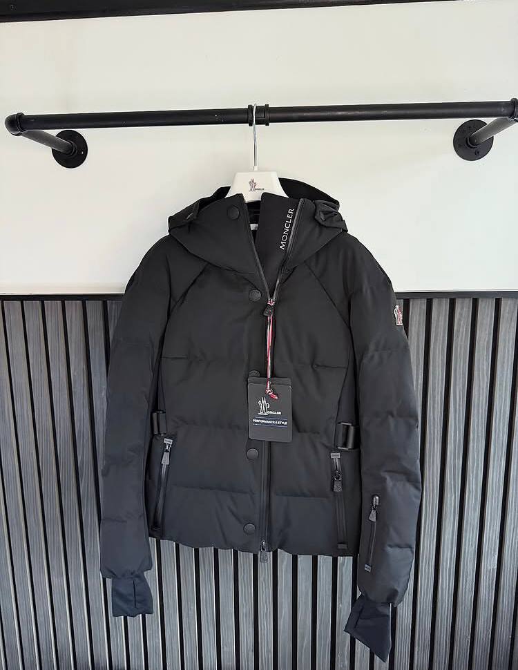 Moncler Grenoble Guyane